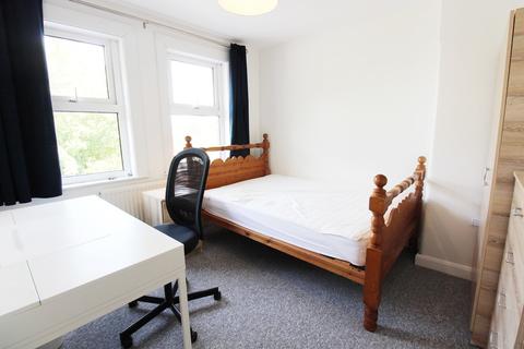 96 Harefield Road, Southampton, SO17 3TH