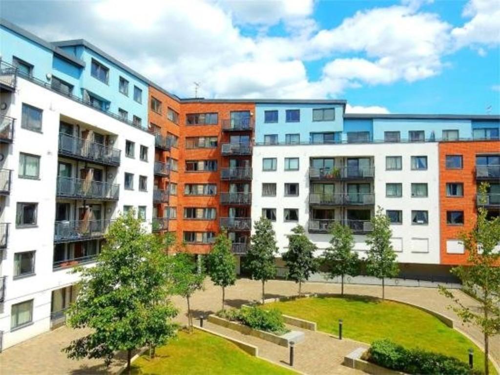 The Courtyard, 1 bed ground floor flat - £205,000