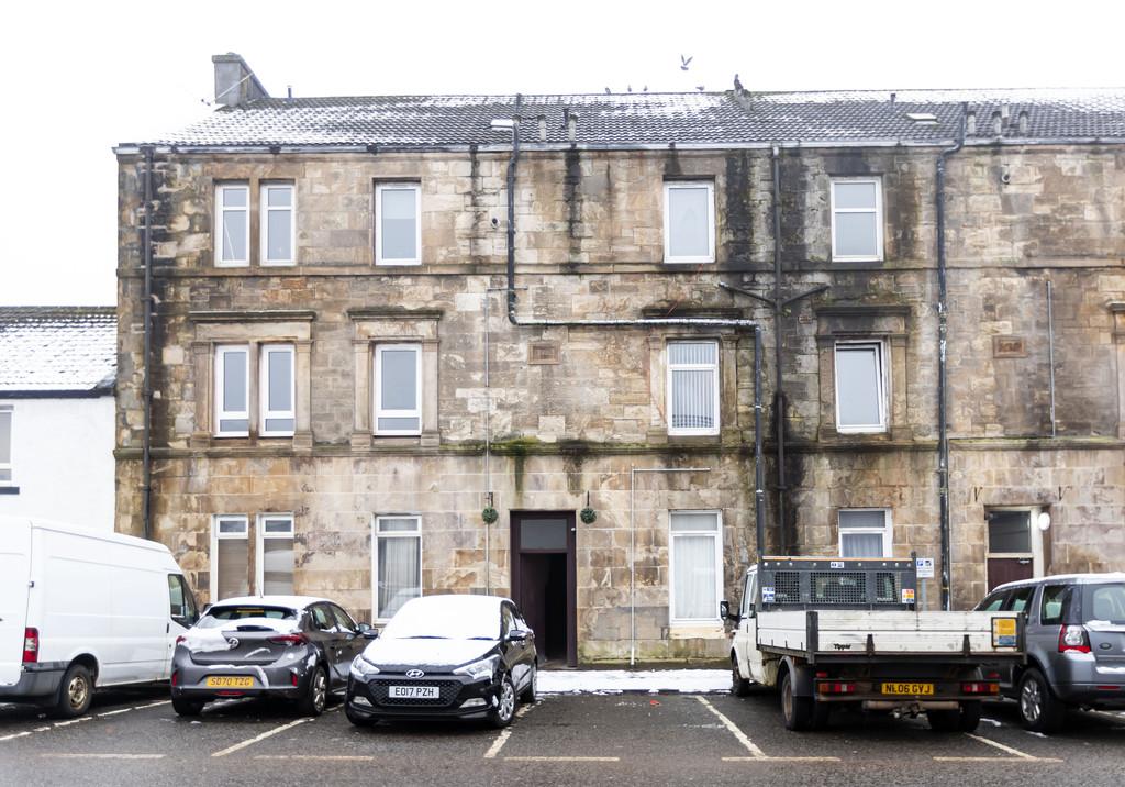 Eastside, Kirkintilloch 2 bed flat £59,995