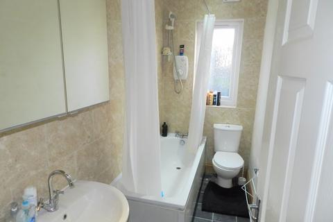 102 Woodsley Road, Leeds, LS3 1DU