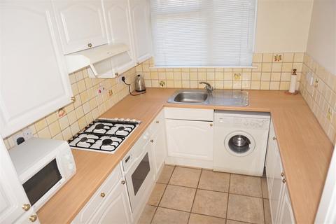 14 Lakeside, Beckenham, BR3 6LX