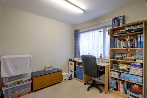 1 Atcham Close, Redditch, B98 0NY