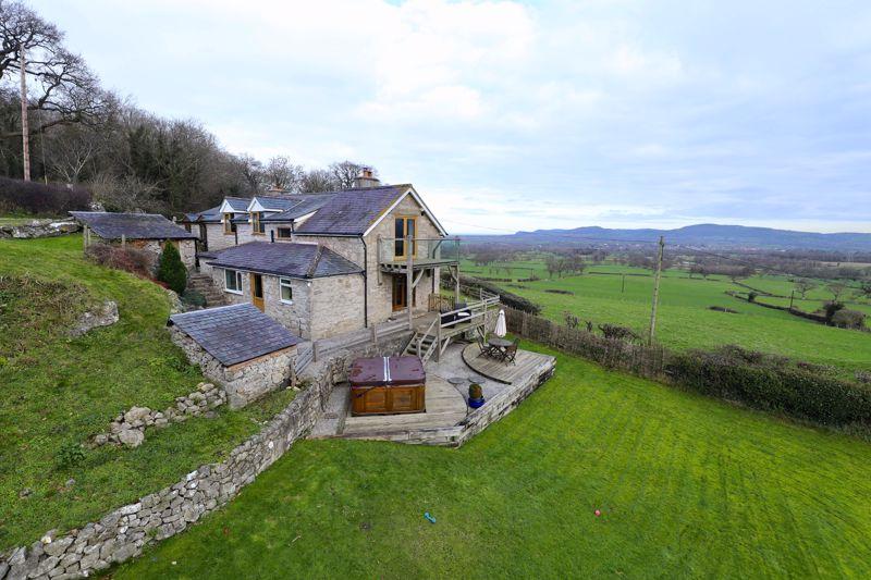 Cefn Meiriadog, St. Asaph 5 bed detached house £530,000