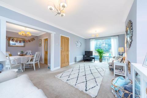 61 Glenhurst Avenue, Bexley, DA5 3QH