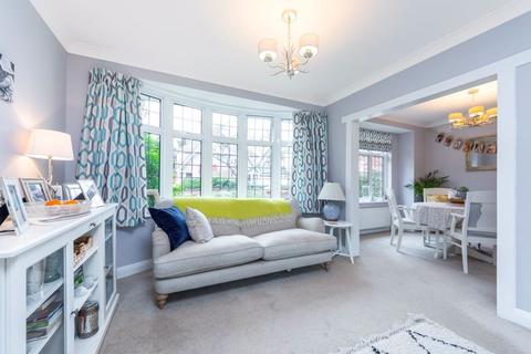 61 Glenhurst Avenue, Bexley, DA5 3QH