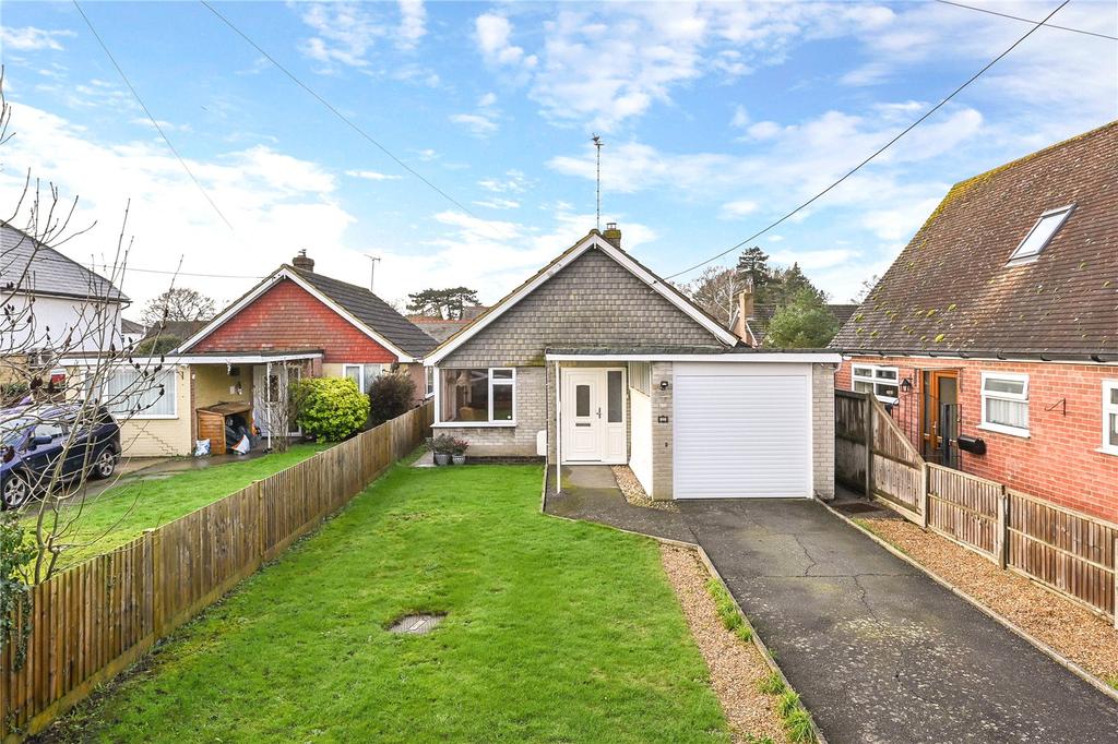 Lower Road, Woodchurch, Ashford, TN26 2 bed bungalow £350,000