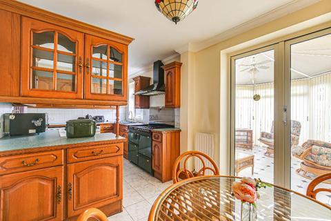 11 Claremont Close, South Croydon, CR2 9EQ