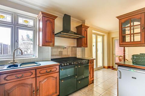 11 Claremont Close, South Croydon, CR2 9EQ