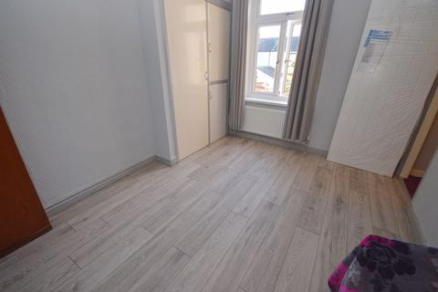 178 Warrington Road, Widnes, WA8 0AT