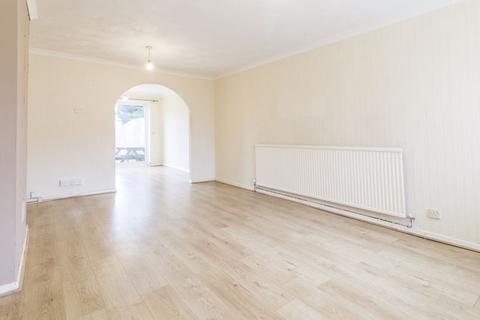 24 Bryn Siriol, Caerphilly, CF83 2AJ