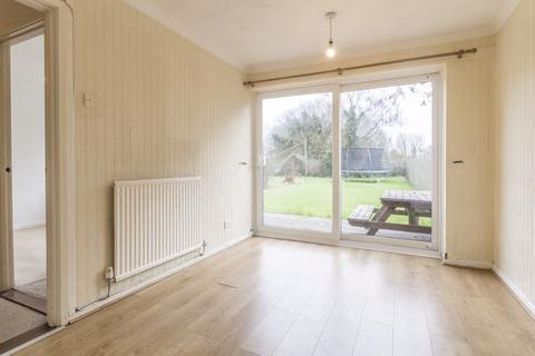 24 Bryn Siriol, Caerphilly, CF83 2AJ