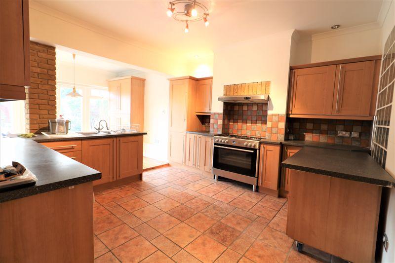 House in London - View 5