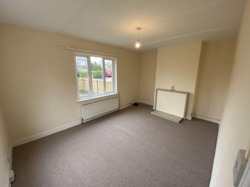 Bigbury Road, Chartham Hatch 2 bed terraced house £850 pcm (£196 pw)