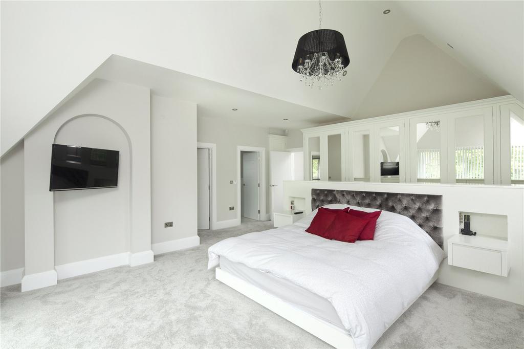 Main Bedroom
