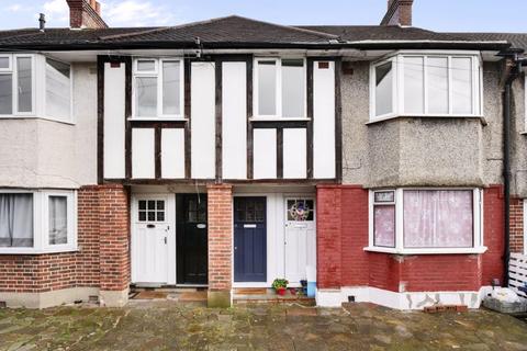 115 Wide Way, Mitcham, CR4 1BQ