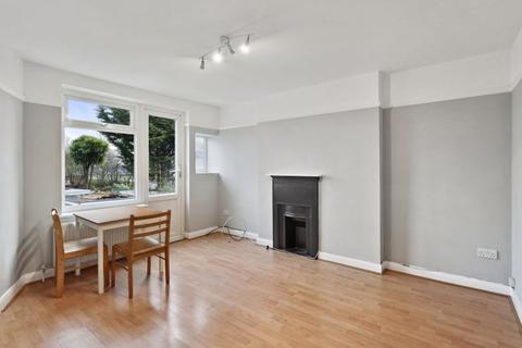 115 Wide Way, Mitcham, CR4 1BQ