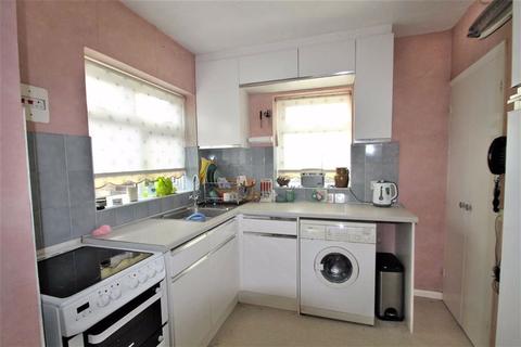19 Cricketers Drive, Meopham, Gravesend, DA13 0AX