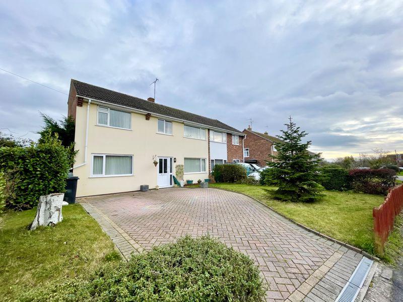Station Road, Pershore 4 bed semidetached house £300,000