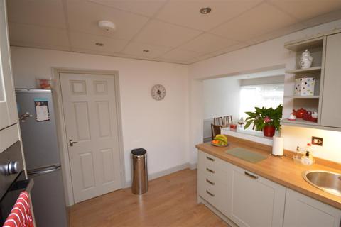 10 Ashton Road, Birmingham, B25 8NZ