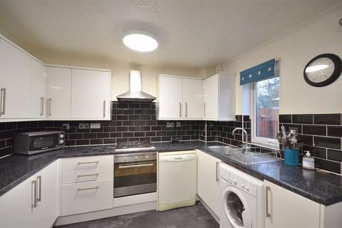 20 Chestnut Road, Abbeymead, Gloucester, GL4 4XZ