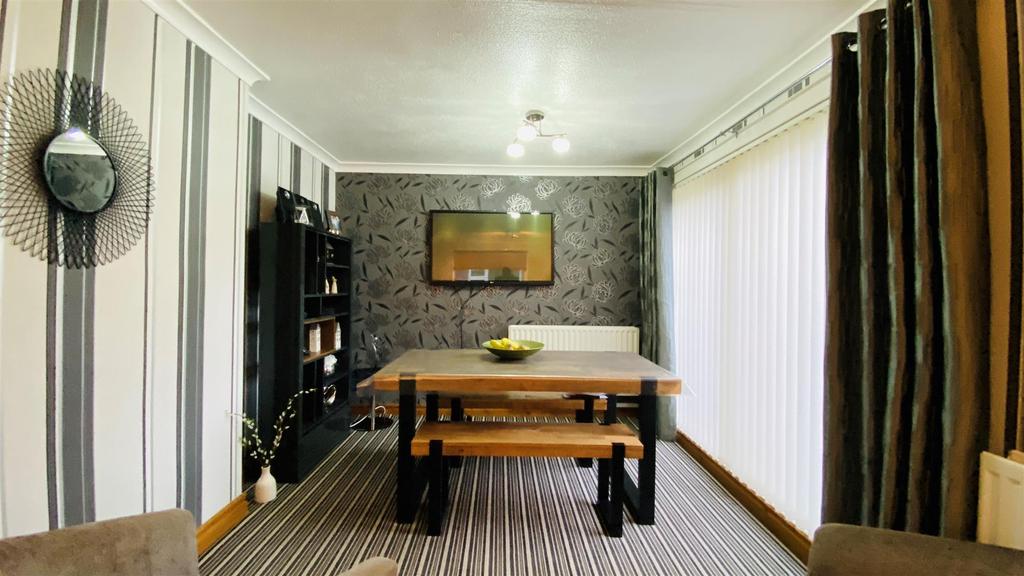 Watson Close Kitchen 8.jpg