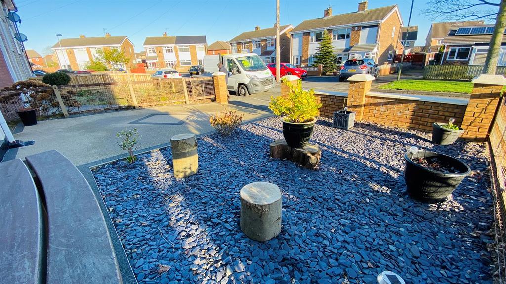 Watson Close External 4.jpg