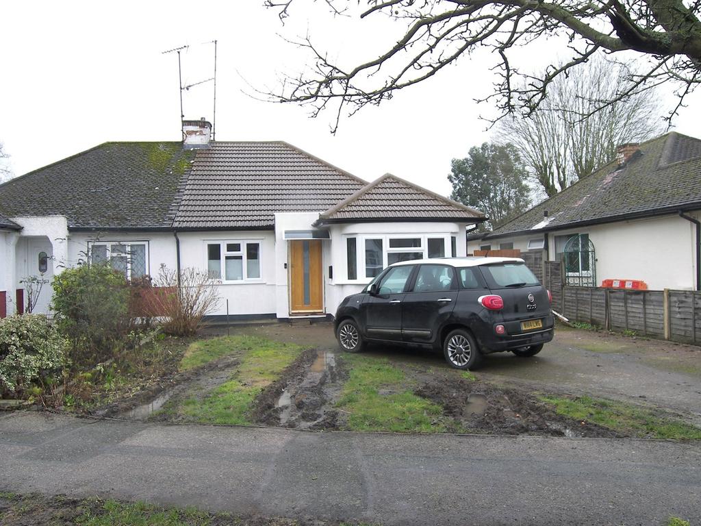 Brackendale, Potters Bar, EN6 2 bed bungalow £525,000