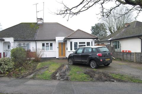 14 Brackendale, Potters Bar, EN6 2LU