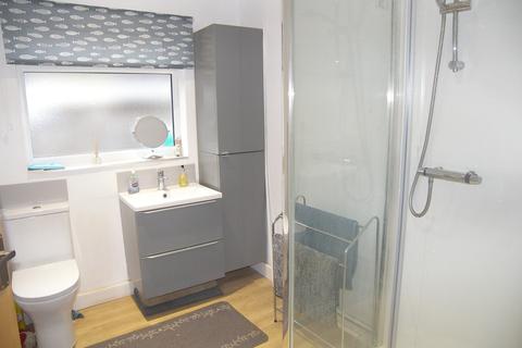 14 Brackendale, Potters Bar, EN6 2LU