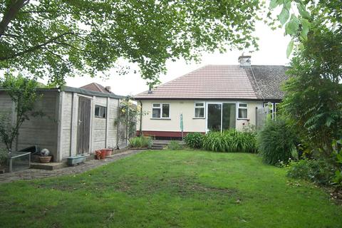 14 Brackendale, Potters Bar, EN6 2LU