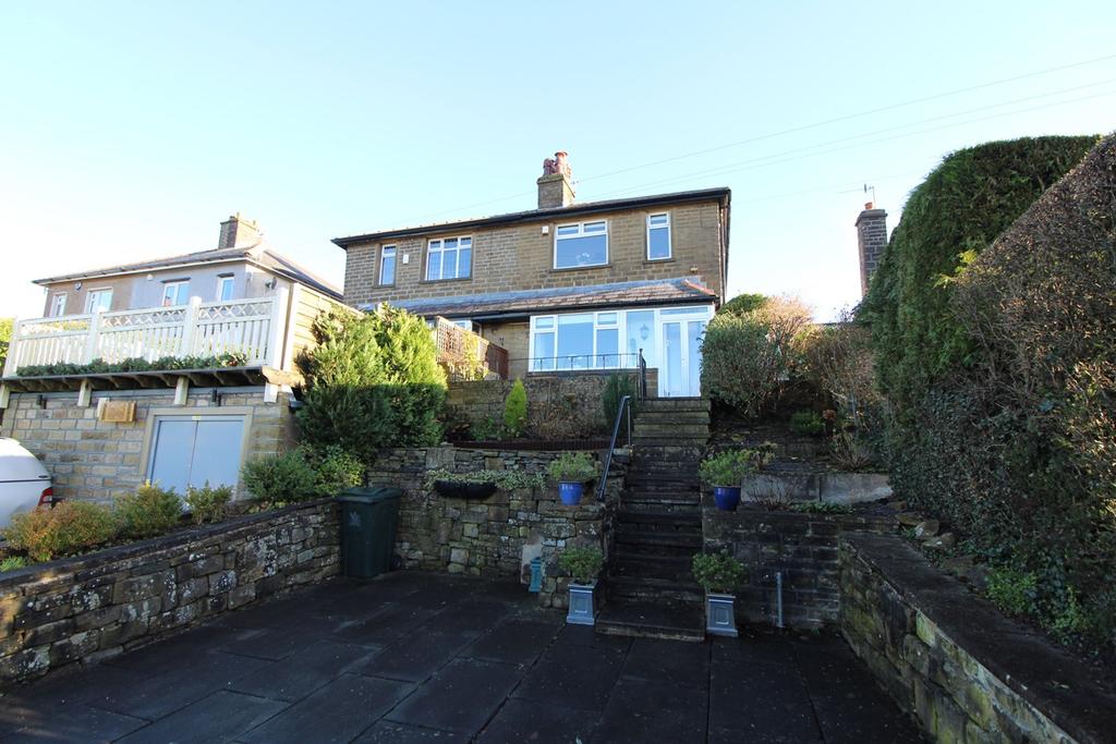 Hebden Road, Haworth, Keighley, BD22 3 bed semidetached house £210,000