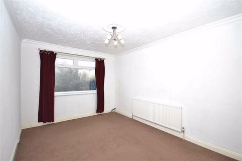 4 Selby Road, Garforth, Leeds, LS25 1LS