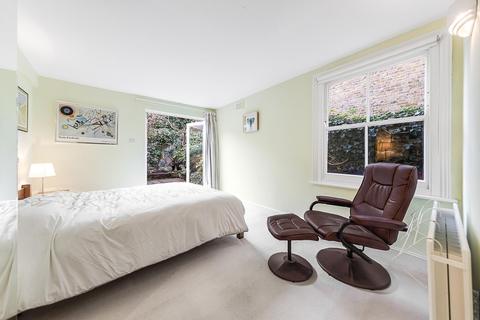 Flat 1, 27 Raeburn Street, London, SW2 5QT
