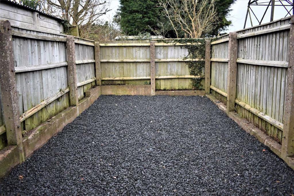 Everard Close, Worcester Land £15,000