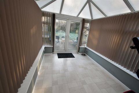 28 Brackley Close, Hull, HU8 8EF