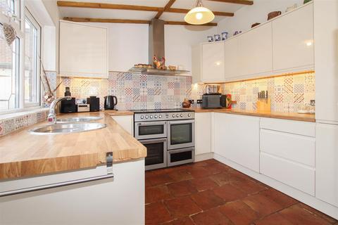 36 Orton Close, Margaretting, Ingatestone, CM4 9JN