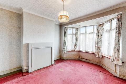 5 Perimeade Road, Perivale, Greenford, UB6 7AR