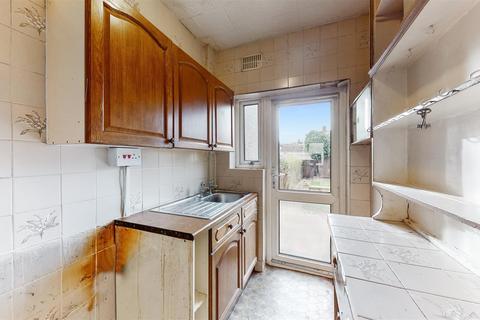 5 Perimeade Road, Perivale, Greenford, UB6 7AR
