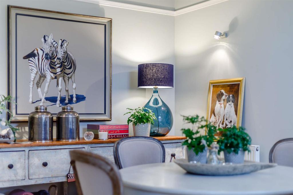 8438162-interior02-800.jpg