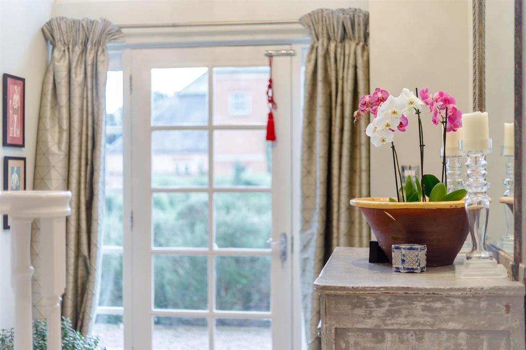 8438162-interior09-800.jpg