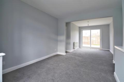 92 Dunwich Road, Bexleyheath, DA7 5EN