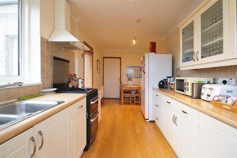 40 Appledore Avenue, Bexleyheath, DA7 6QH