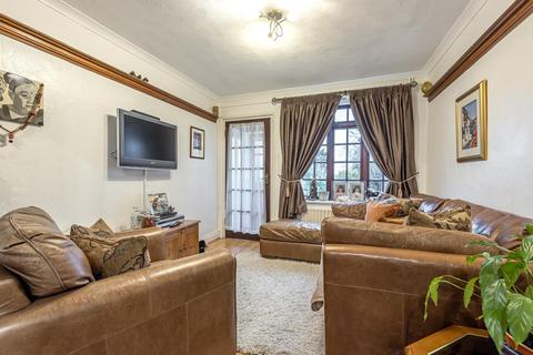 129 Croydon Road, Keston, BR2 8HW