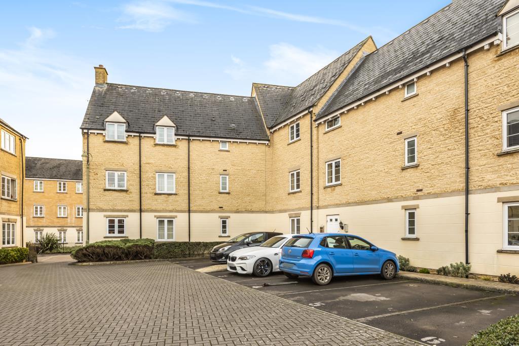 Madley Park, Witney, OX28 2 bed flat for sale £190,000