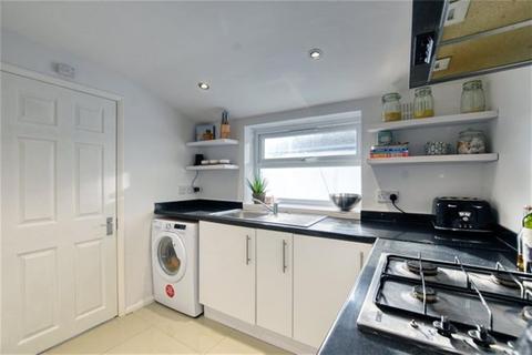 72a West Road, London, E15 3PY