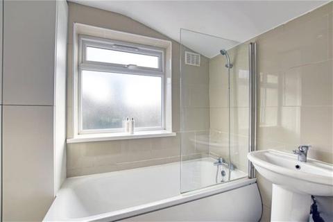 72a West Road, London, E15 3PY