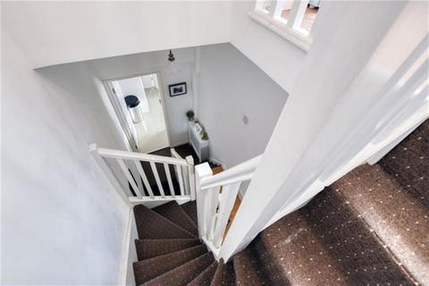 72a West Road, London, E15 3PY