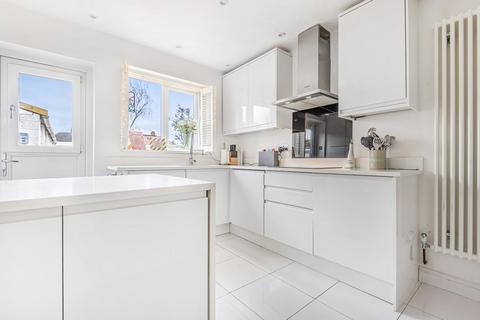 55 Crouch Croft, London, SE9 3HZ