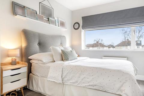 55 Crouch Croft, London, SE9 3HZ