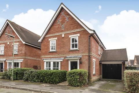 32 Monro Drive, Guildford, GU2 9PS